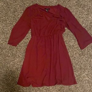 Maroon 3/4 sleeve dress